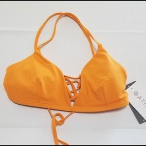 👙NWT Athleta Triangle Bikini Top